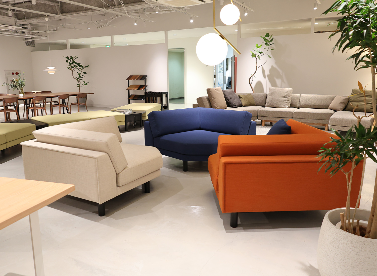 1500×900__0000_sui_sofa